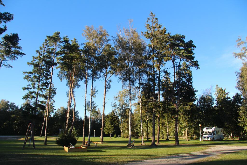 Tehumardi Camping Salme Exterior foto